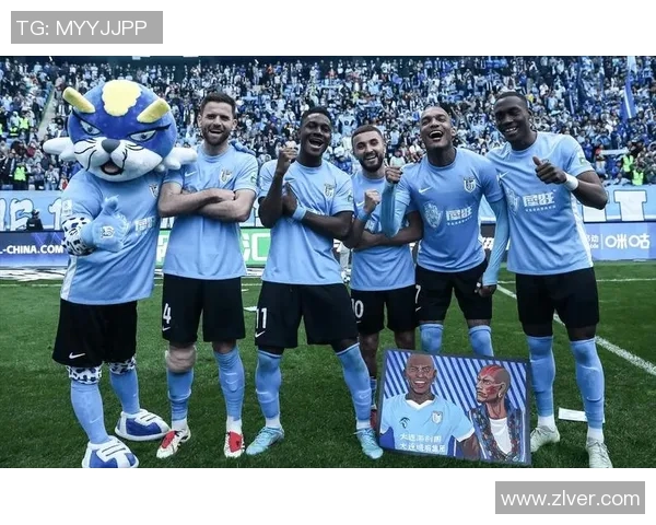 29岁足球球星状态正盛引领球队走向冠军之路